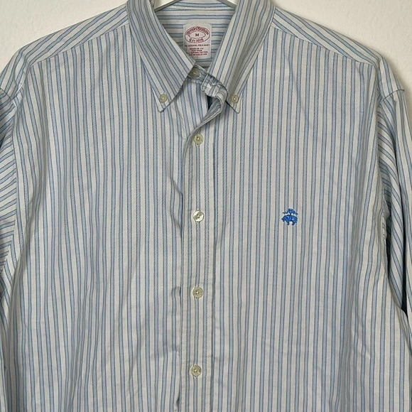 Brooks Brothers Regular Fit Non Iron Blue White Stripes Button Down Mens Size M - Picture 4 of 10